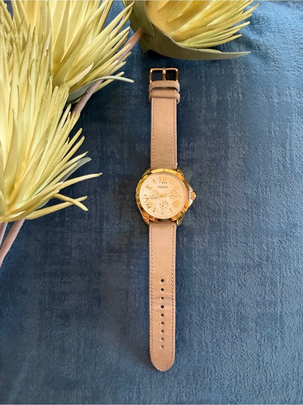 Fossil Women’s Taupe Genuine Leather Strap Watch with Gold Case